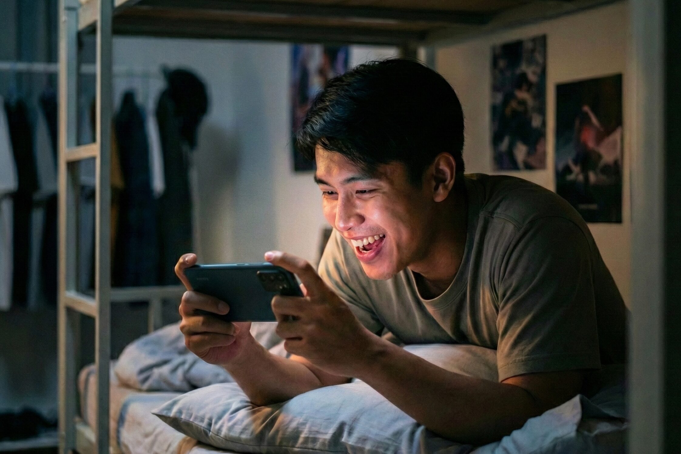 Watching anime on smartphone